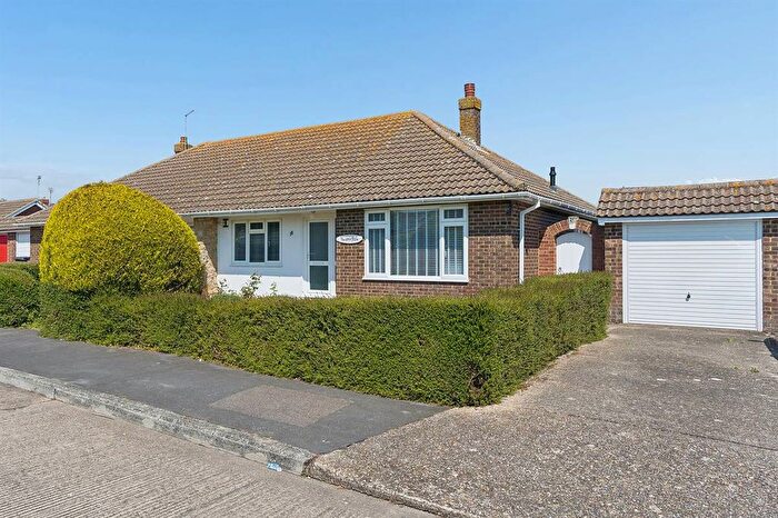 2 Bedroom Semi-Detached Bungalow For Sale In Richmond Road, Whitstable, CT5
