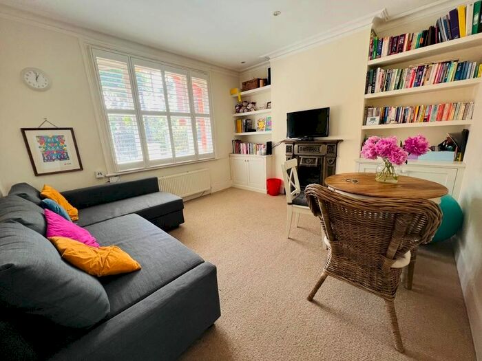 2 Bedroom Flat To Rent In Queen's Club Gardens, London, W14