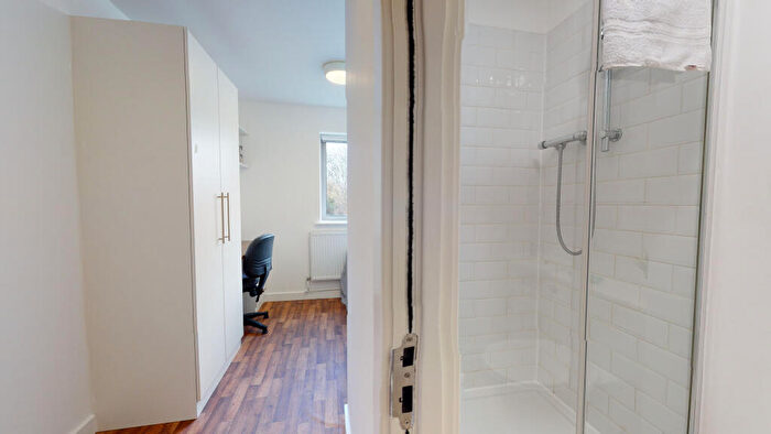 1 Bedroom Flat To Rent In Ensuite, - Park Street, Luton, Bedfordshire, , United Kingdom (Luton), LU1