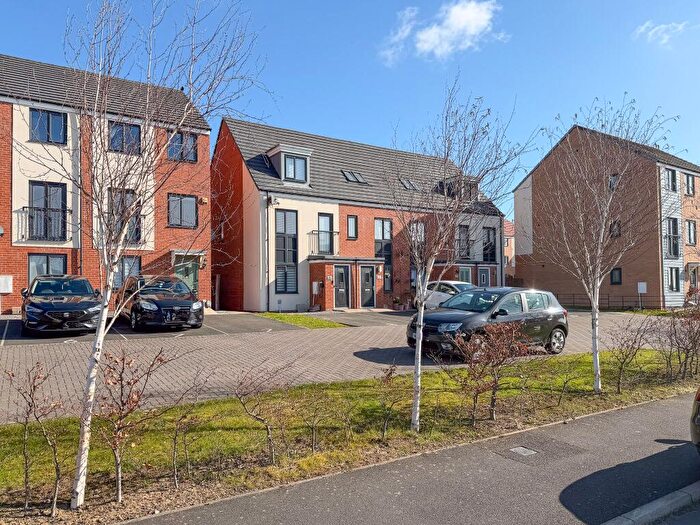 3 Bedroom Town House For Sale In Elmwood Park Mews, Great Park, Newcastle Upon Tyne, NE13