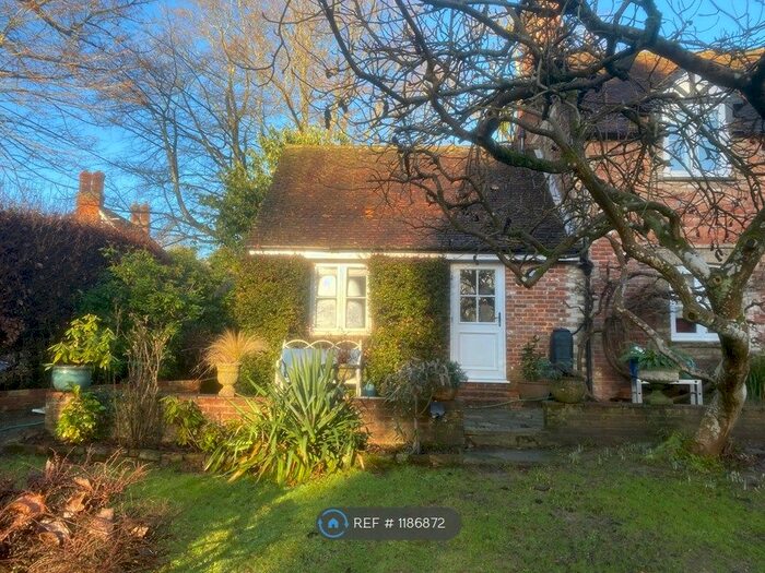 Studio To Rent In Hambrook Lane, Kent, CT4