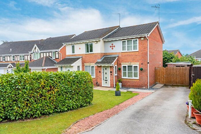 2 Bedroom Semi Detached House For Sale In Carradale Close, Kettering, NN16