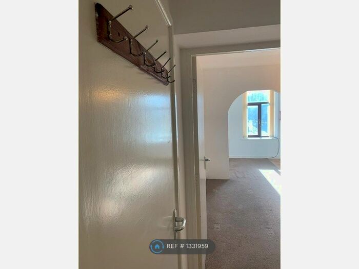 2 Bedroom Flat To Rent In Bacup Road, Waterfoot, BB4