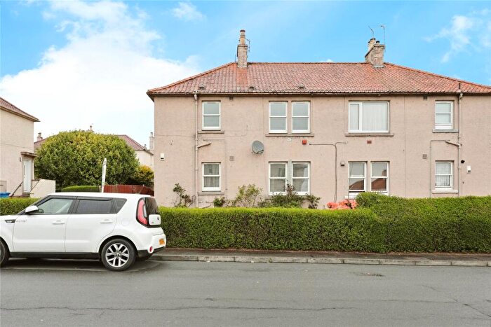 2 Bedroom Flat For Sale In Strathkinnes Road, Kirkcaldy, KY2