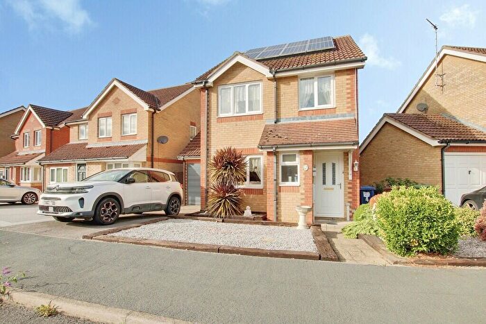 3 Bedroom Detached House For Sale In Cedar Avenue, Doddington, PE15