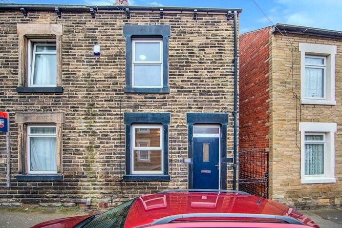 3 Bedroom End Of Terrace House To Rent In St. Georges Road, Barnsley, South Yorkshire, S70