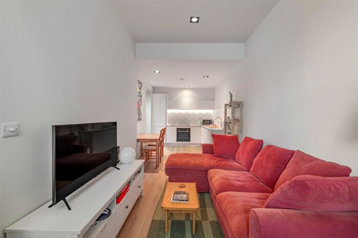 1 Bedroom Flat To Rent In North Hill, Highgate, N6