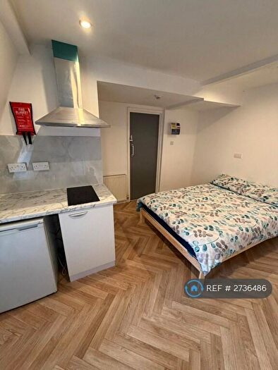 Studio To Rent In Mansfield Road, Nottingham, NG1