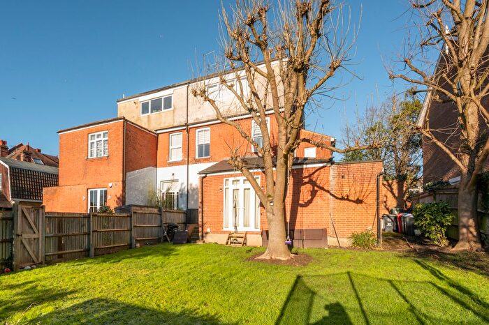 2 Bedroom Flat For Sale In Cottenham Park Road, London, SW20