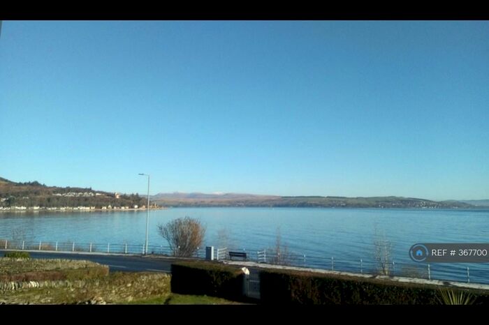 2 Bedroom Flat To Rent In Marine Parade, Hunters Quay, Dunoon, PA23