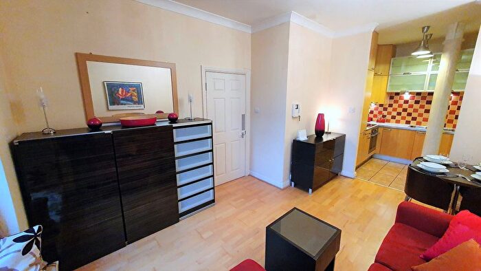1 Bedroom Flat To Rent In Velvet House, Sackville St, M1