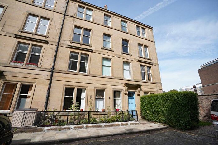 2 Bedroom Flat To Rent In Steel's Place, Morningside, Edinburgh, EH10