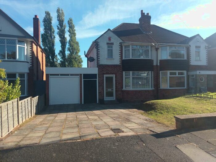 3 Bedroom Semi-Detached House To Rent In Longmoor Road, Sutton Coldfield, B73