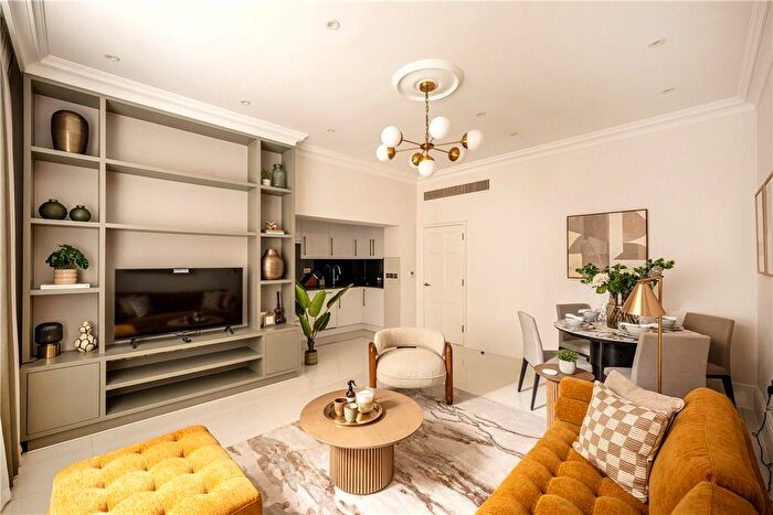 1 Bedroom Flat To Rent In Stratton Street, London, W1J