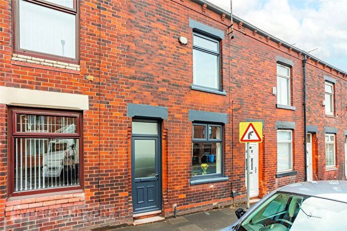 3 Bedroom Terraced House For Sale In Hollins Road, Hollins, Oldham, OL8