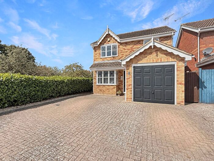 3 Bedroom Detached House For Sale In Shelduck Crescent, Great Notley, Braintree, CM77
