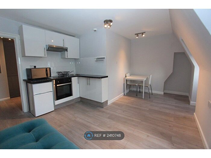 1 Bedroom Flat To Rent In West End Lane, London, NW6