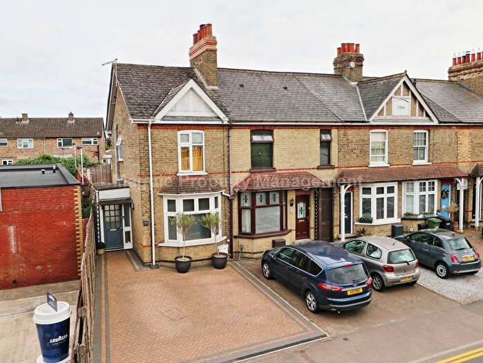 2 Bedroom End Of Terrace House To Rent In Cambridge Street, St Neots, PE19