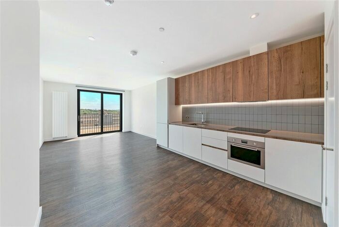 Studio To Rent In Tillermans Court, Grenan Square, Greenford, UB6