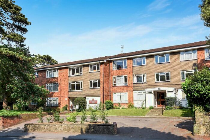 2 Bedroom Flat To Rent In Brighton Road, Sutton, SM2