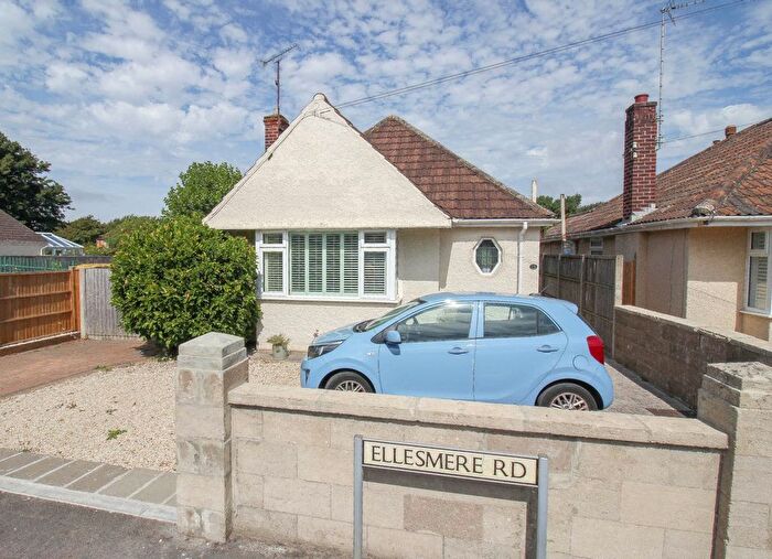 2 Bedroom Bungalow For Sale In Ellesmere Road, Uphill, Weston-Super-Mare, BS23