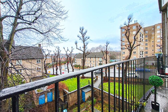 3 Bedroom Apartment To Rent In Alexandra Road, London, NW8