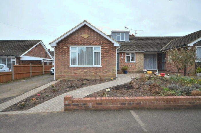 3 Bedroom Bungalow To Rent In Chalfont Drive, Rainham, ME8