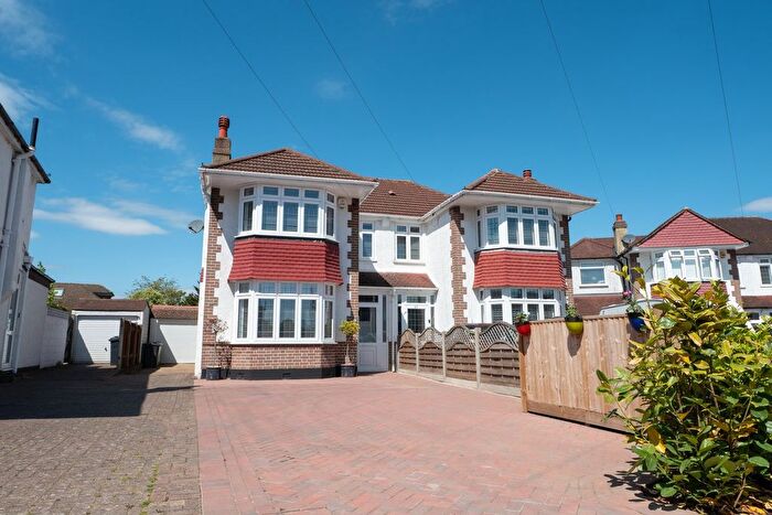3 Bedroom Semi-detached House For Sale In Tower View, Shirley, Croydon, CR0
