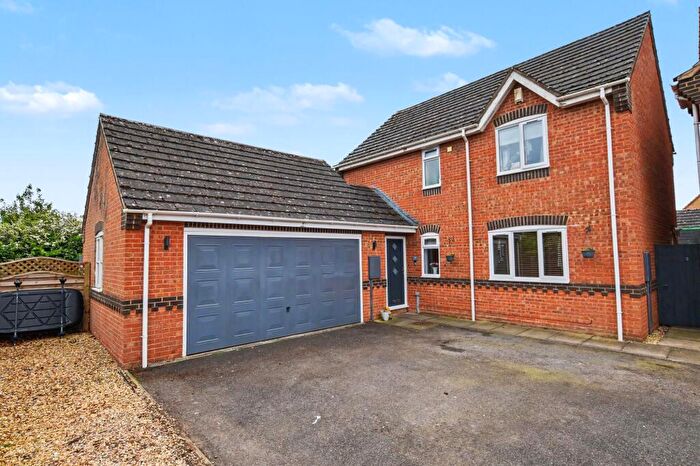 4 Bedroom Detached House For Sale In Primrose Way, Stamford, PE9