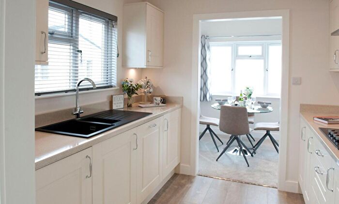 2 Bedroom Mobile Home For Sale In Ashfield Park, Scunthorpe, DN17