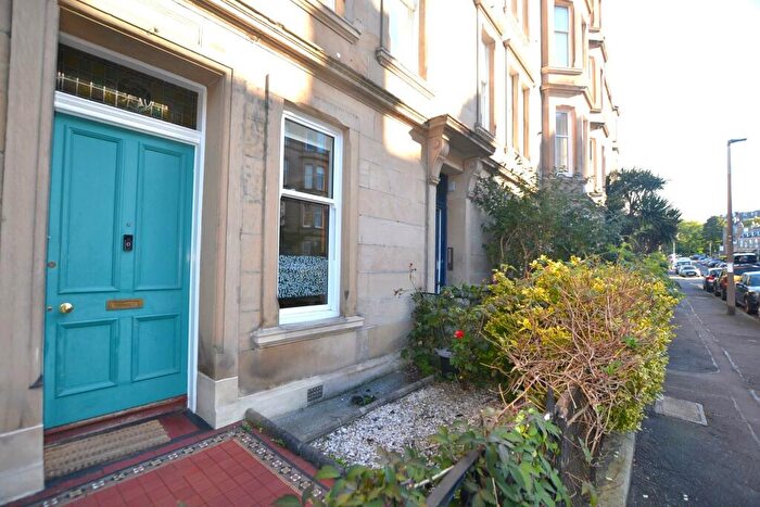 2 Bedroom Flat To Rent In Comely Bank Street, Comely Bank, Edinburgh, EH4