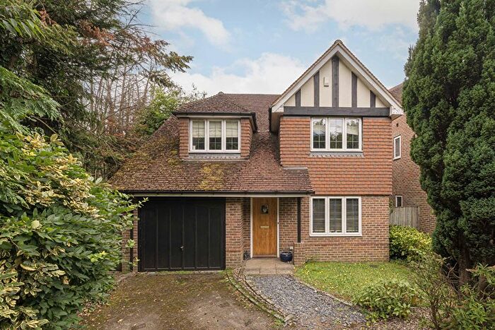 5 Bedroom Detached House To Rent In Hall Place Drive, Weybridge, KT13