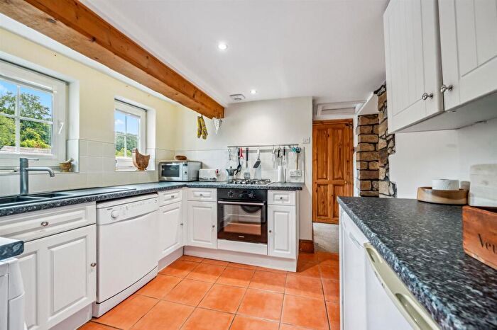 2 Bedroom Apartment For Sale In The Bank, Stoney Middleton, Hope Valley, S32