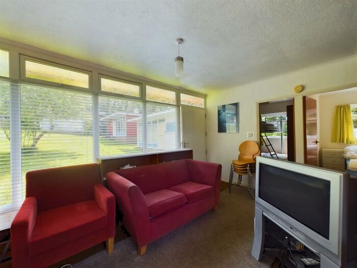 2 Bedroom Chalet For Sale In Overstrand Road, Cromer, NR27