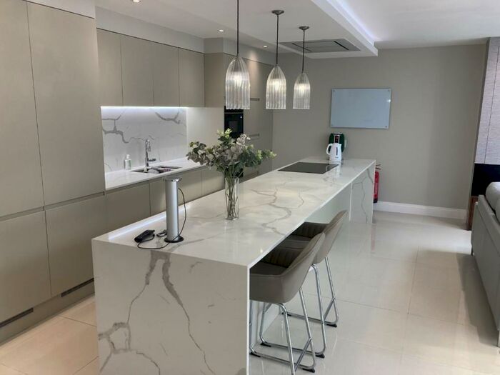 5 Bedroom Semi-Detached House To Rent In Albany Road, Hornchurch, RM12