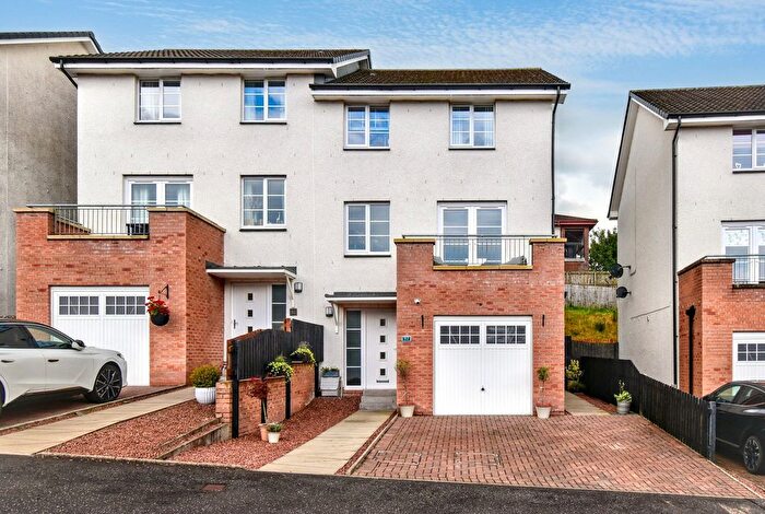 4 Bedroom Semi-Detached House For Sale In Lochan Road, Kilsyth, G65