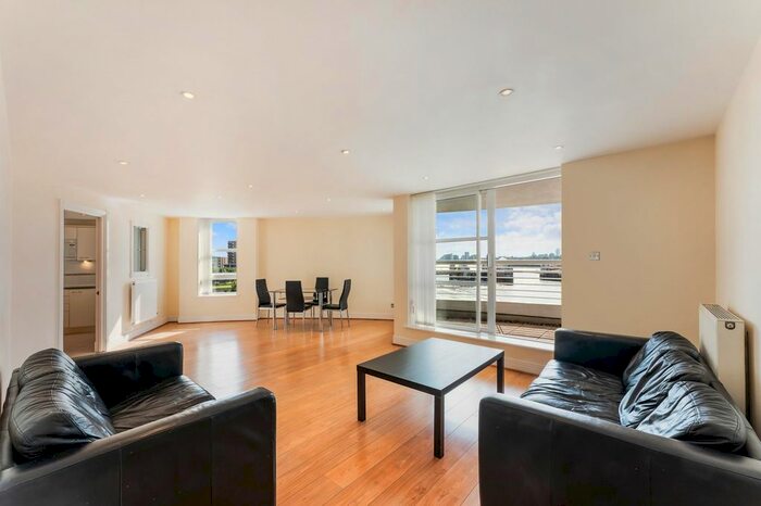 2 Bedroom Flat To Rent In Barrier Point Road, Royal Docks, London, E16