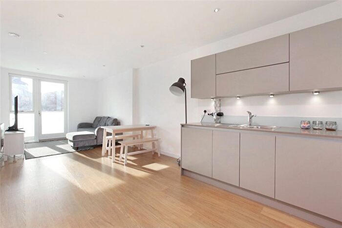 2 Bedroom Flat To Rent In Aura House, Oldridge Road, SW12