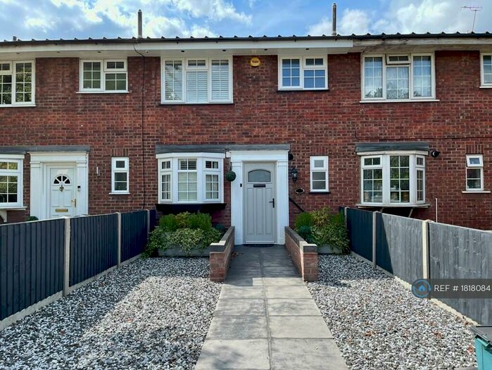 3 Bedroom Terraced House To Rent In Woodcote Road, Wallington, SM6