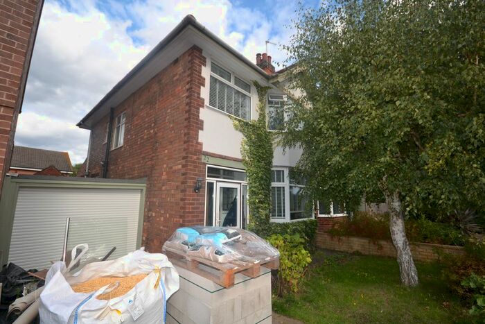 3 Bedroom Semi-Detached House To Rent In Chatsworth Road, West Bridgford, Nottingham, NG2