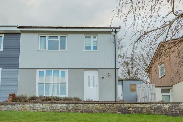 3 Bedroom Semi-Detached House To Rent In Freeview Road, Bath, BA2