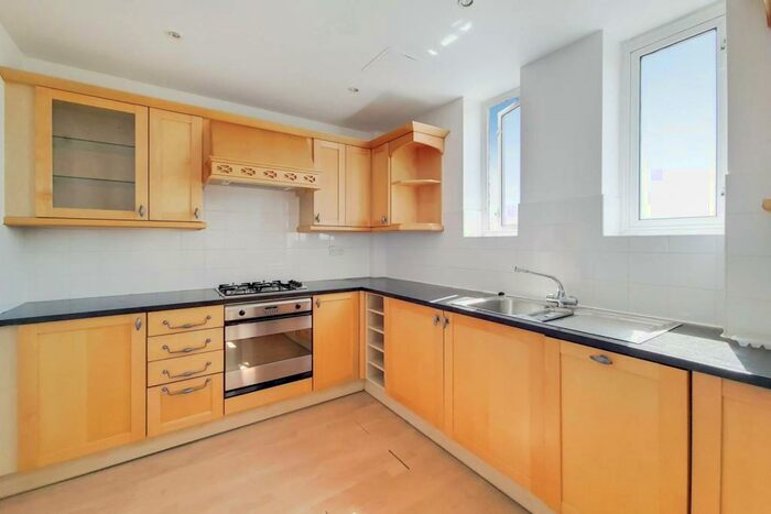 2 Bedroom Flat To Rent In Church Road, Stanmore, HA7