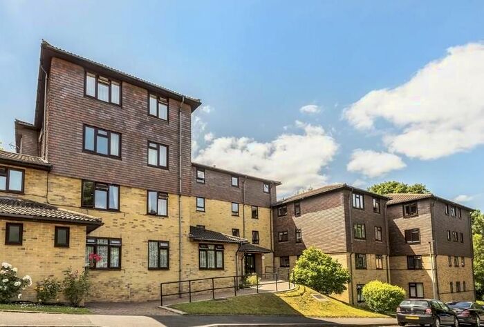 1 Bedroom Flat To Rent In Forest Close, Chislehurst, BR7