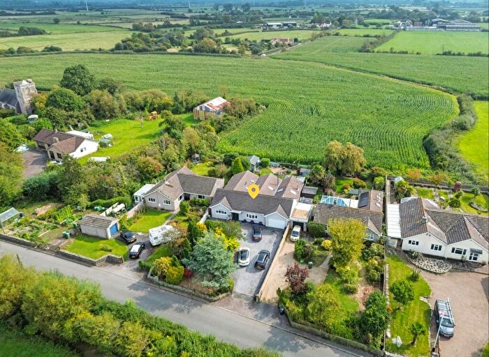 4 Bedroom Detached Bungalow For Sale In Puxton Road, Hewish, Weston-Super-Mare, BS24