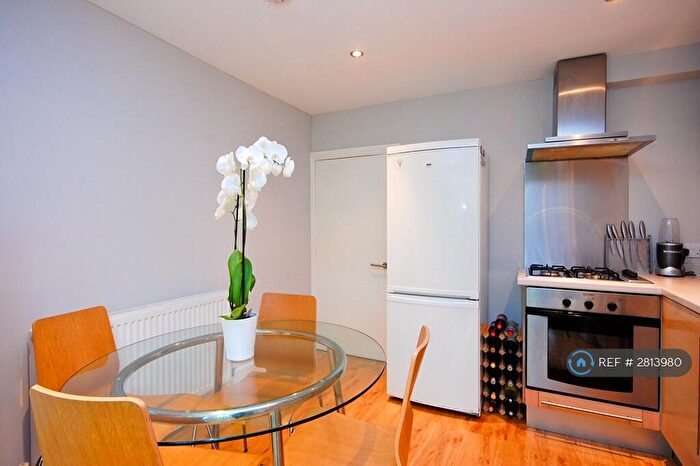 2 Bedroom Flat To Rent In Byrne Road, London, SW12