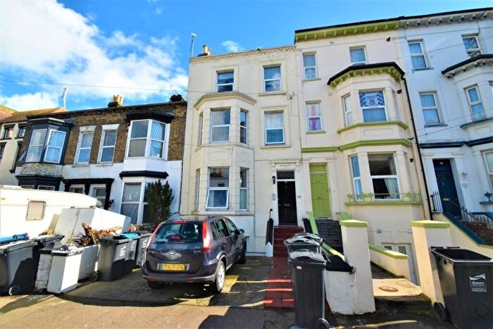 2 Bedroom Flat To Rent In Godwin Road, Cliftonville, CT9