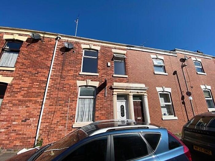 3 Bedroom Terraced House For Sale In Christ Church Street, Preston, Lancashire, PR1