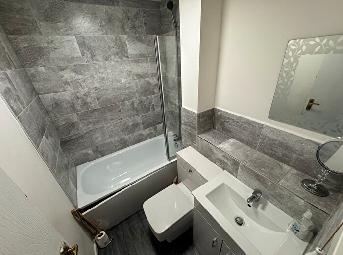 1 Bedroom Maisonette To Rent In Gilderdale, Luton, Bedfordshire, LU4