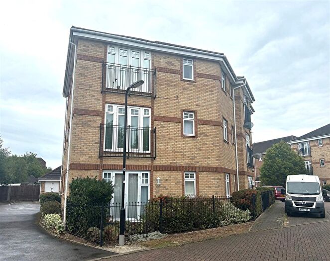 2 Bedroom Flat To Rent In Bright Wire Crescent, Eastleigh, SO50