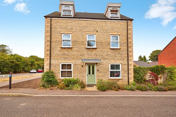 3 Bedroom Property For Sale In School View, Oundle, Peterborough, PE8